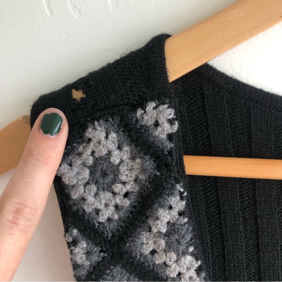 Vintage Talbots merino wool Granny square crochet knit sweater vest Sz L - Picture 5 of 14